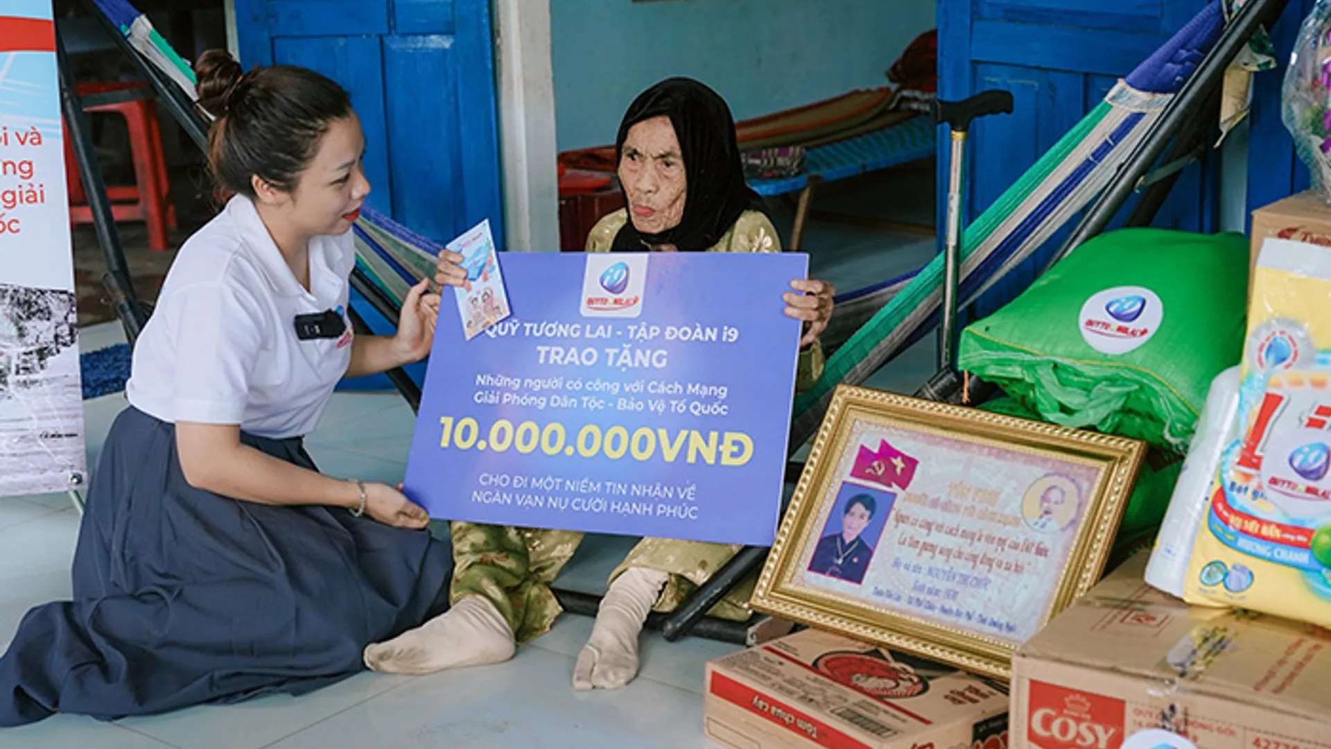 Hình ảnh đại diện cho phần câu hỏi thường gặp của 58vin, với biểu tượng hỗ trợ khách hàng và các câu hỏi dạng bong bóng